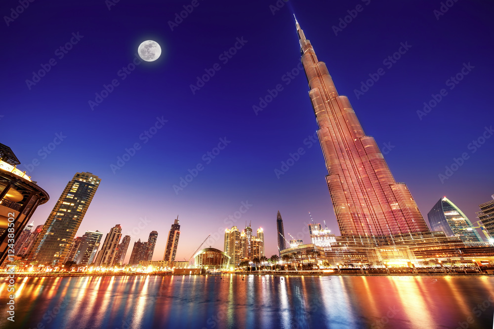 Naklejka premium Burj Khalifa night landscape