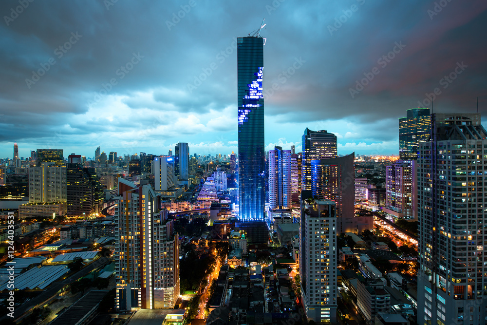 Obraz premium Bangkok city skyline, Mahanakhon skyscraper tower, Thailand