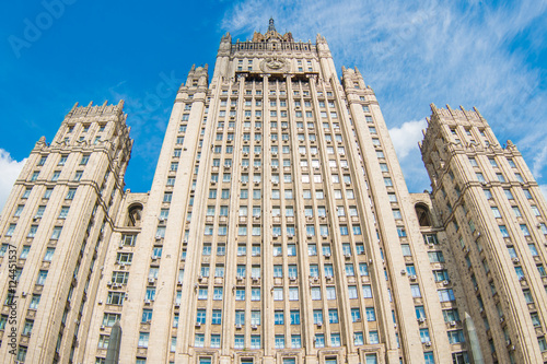 Schilderij op canvas Russian Foreign Ministry building in central Moscow on a sunny day