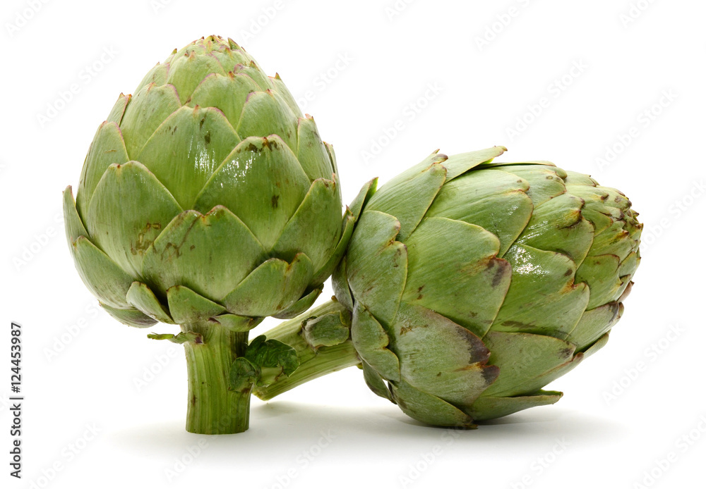 Obraz premium Fresh Artichokes isolated on white background