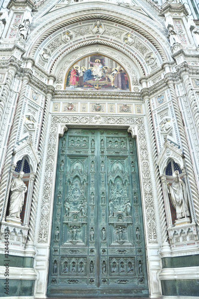 Puerta de Bronce, Duomo