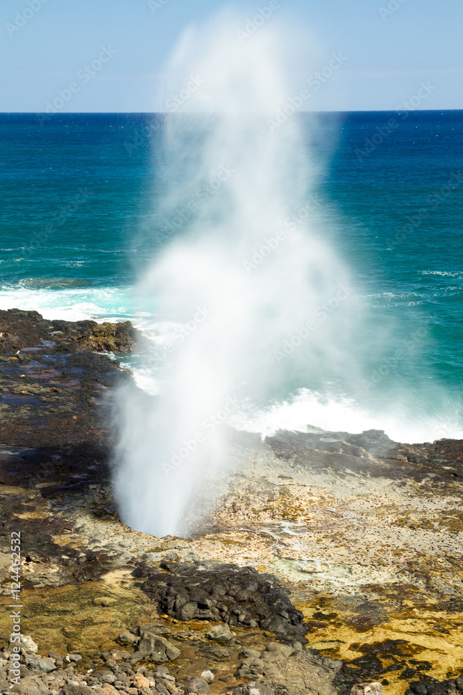 Spouting Horn, ein Blowhole an der Südküste von Kauai, Hawaii, USA.