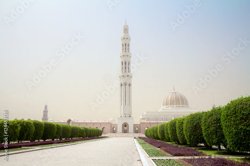 Оман. Маскат. Большая мечеть Султана Кабуса.