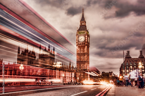 The Big Ben and the House of Parliament at night, London, UK