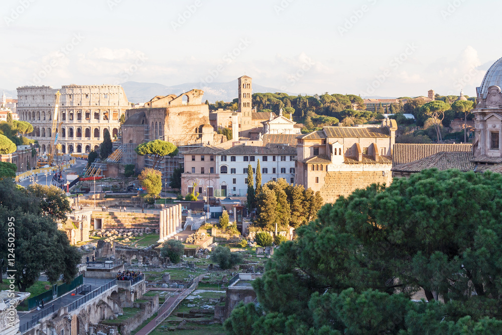 Photo of ruins of the colosseum, roman forum, Italy