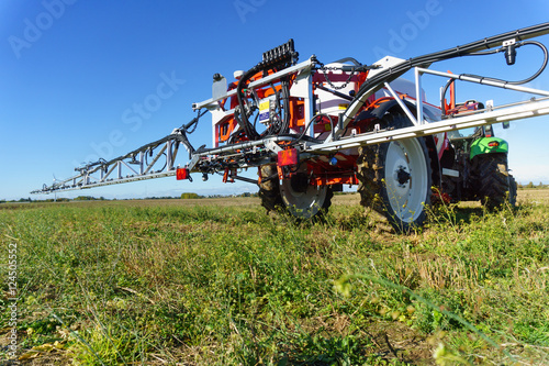 Agricultural chemical sprayer