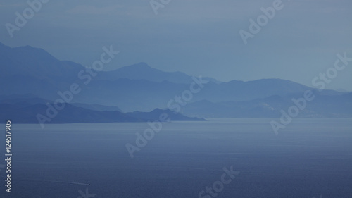 Lever du jour sur la Corse  ile de beaut   bleue