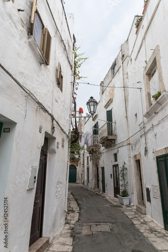 Alleyway in Ostuni  Puglia  Italy.    