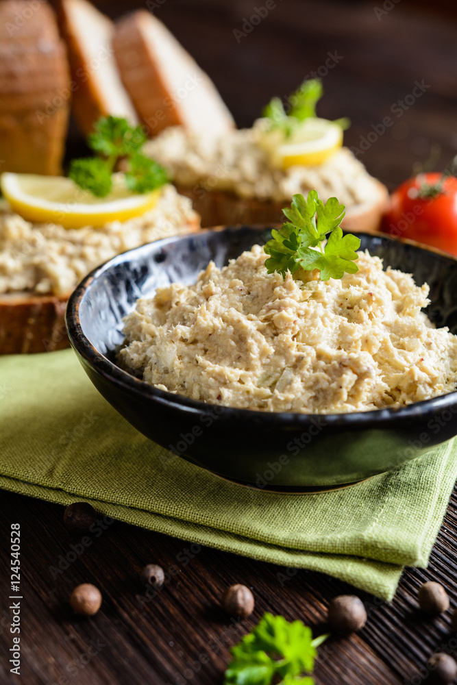 Mackerel spread with onion and herbs Mackerel spread with onion and herbs