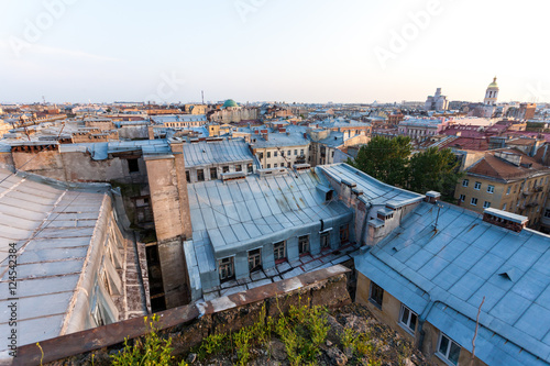 прекрасный вид с крыши Санкт-Петербурга в центре города 