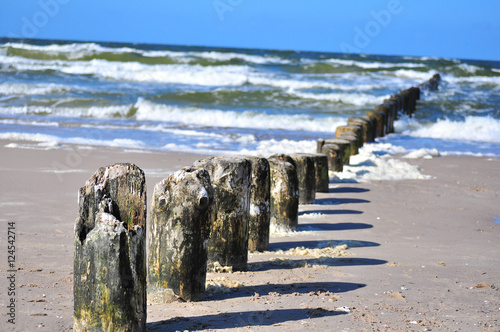 Wellenbrecher an der polnischen Ostsee