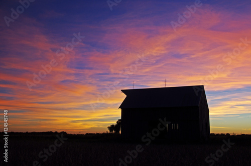 Vintage Barn Sunset