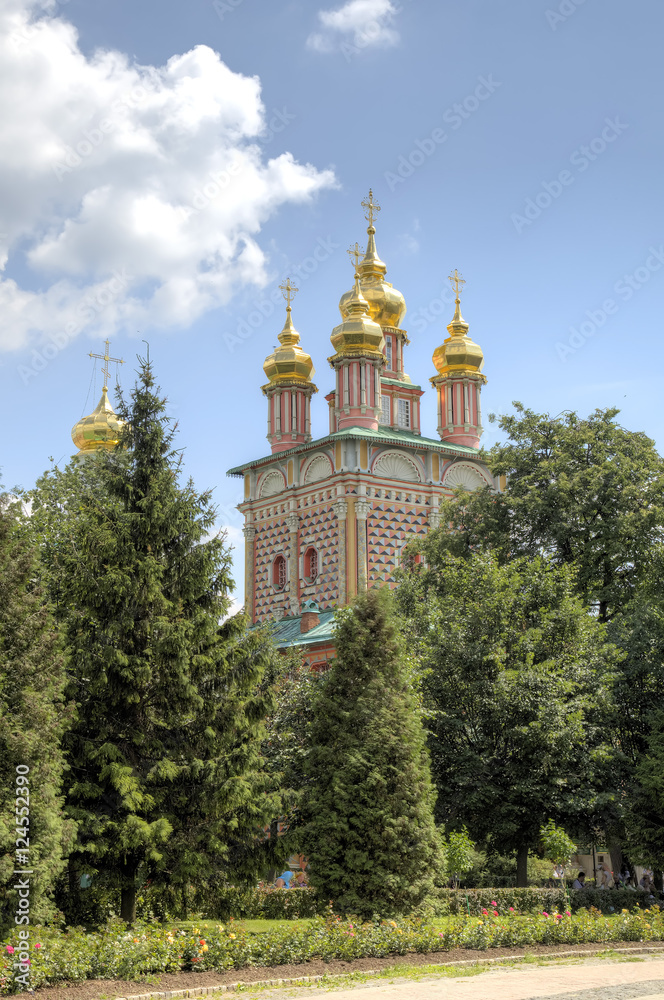 Надвратная церковь Рождества Иоанна Предтечи. Троице-Сергиева лавра. Сергиев Посад, Россия. Надвратная церковь Рождества Иоанна Предтечи. Троице-Сергиева лавра. Сергиев Посад, Россия.