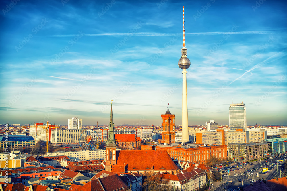 Naklejka premium Widok z lotu ptaka na Alexanderplatz w Berlinie, Niemcy