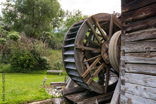 Fotografia Photo of Old watermill