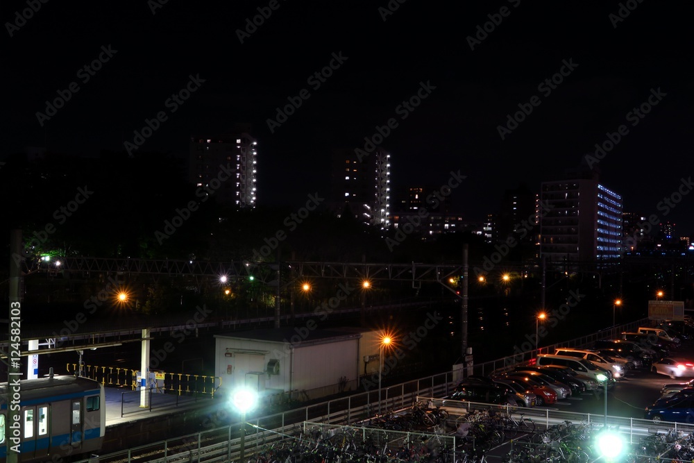 夜の埼玉 川口駅前