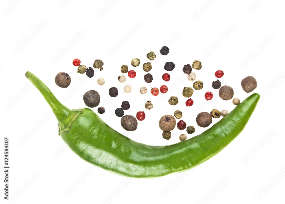 Fototapeta premium Green chili pepper and mixed peppercorn on a white background