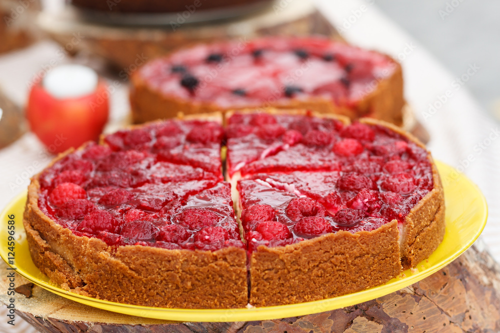 Obraz premium Sweet red tart