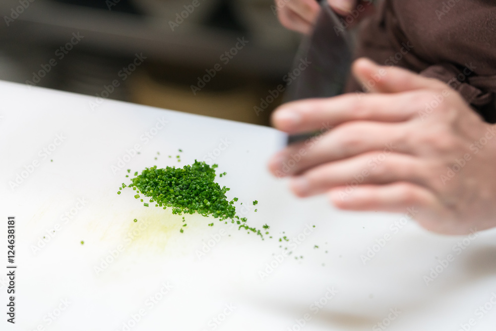 chopped fresh green spring onions
chopped fresh green spring onions