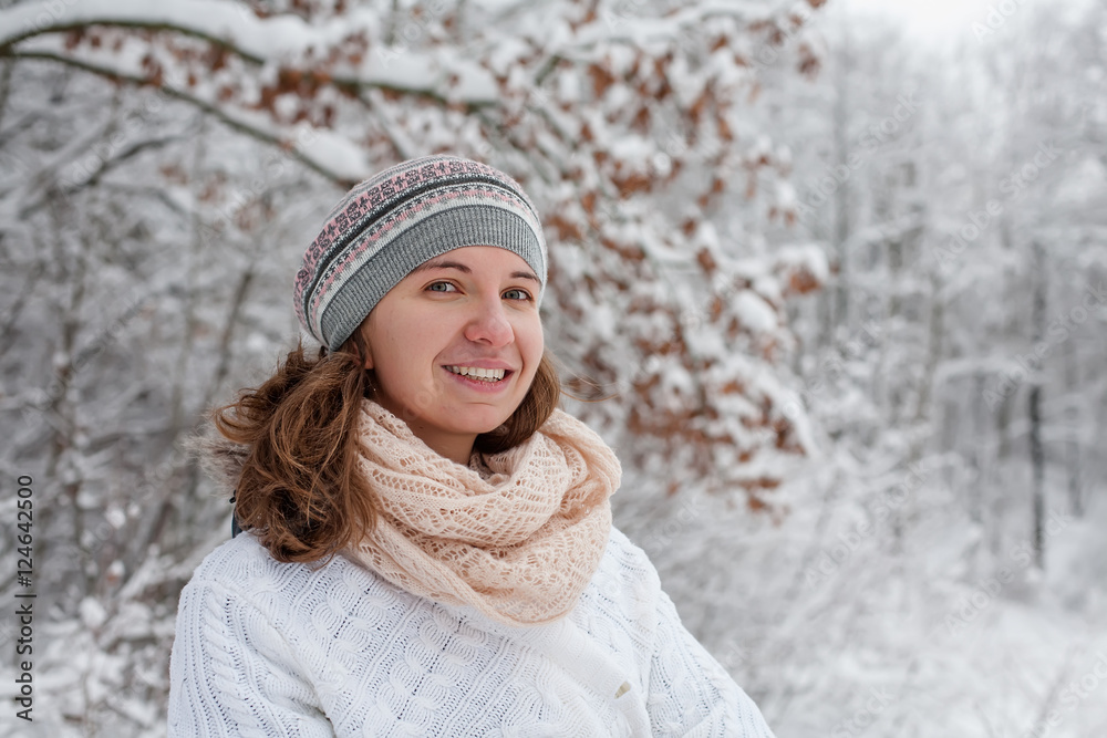 Attractive young woman in wintertime outdoor Attractive young woman in wintertime outdoor