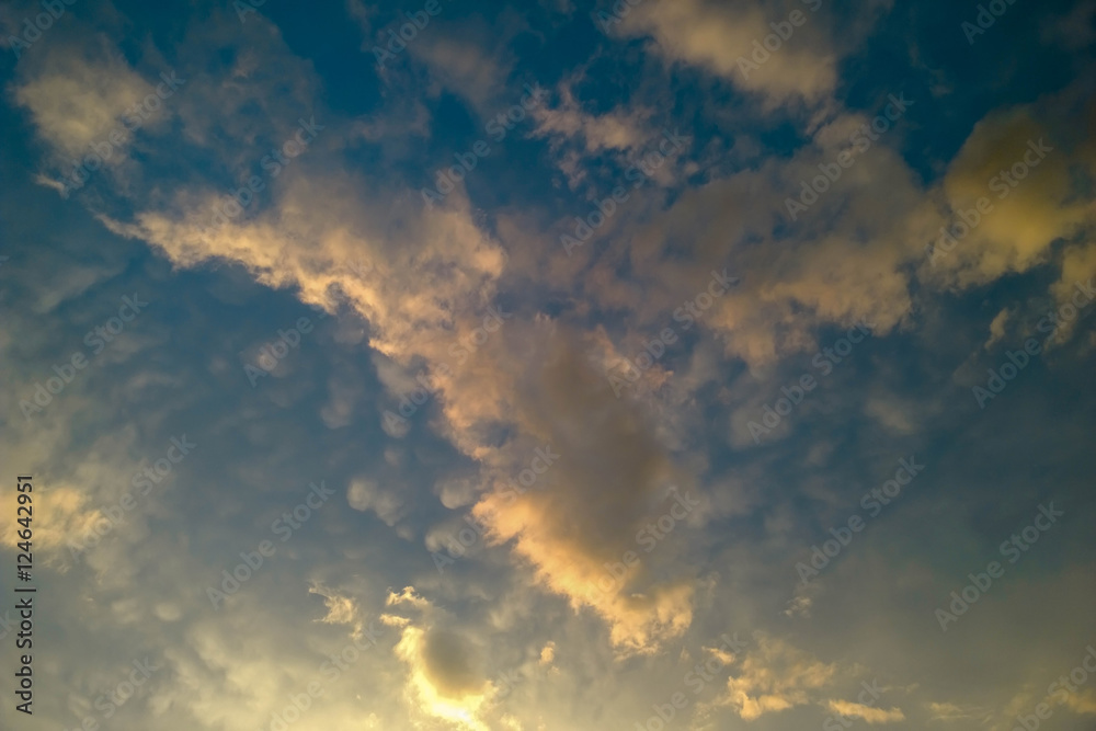 Obraz premium clouds at sunset