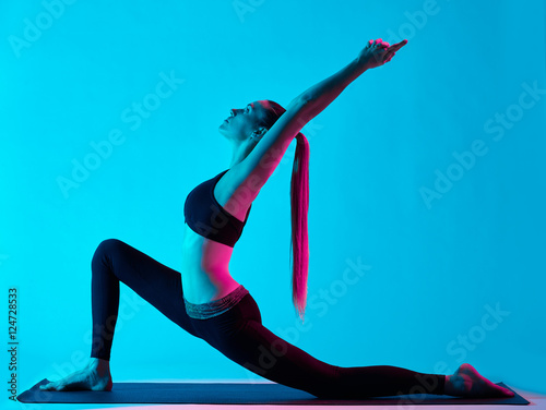 woman yoga exercices Anjaneyasana