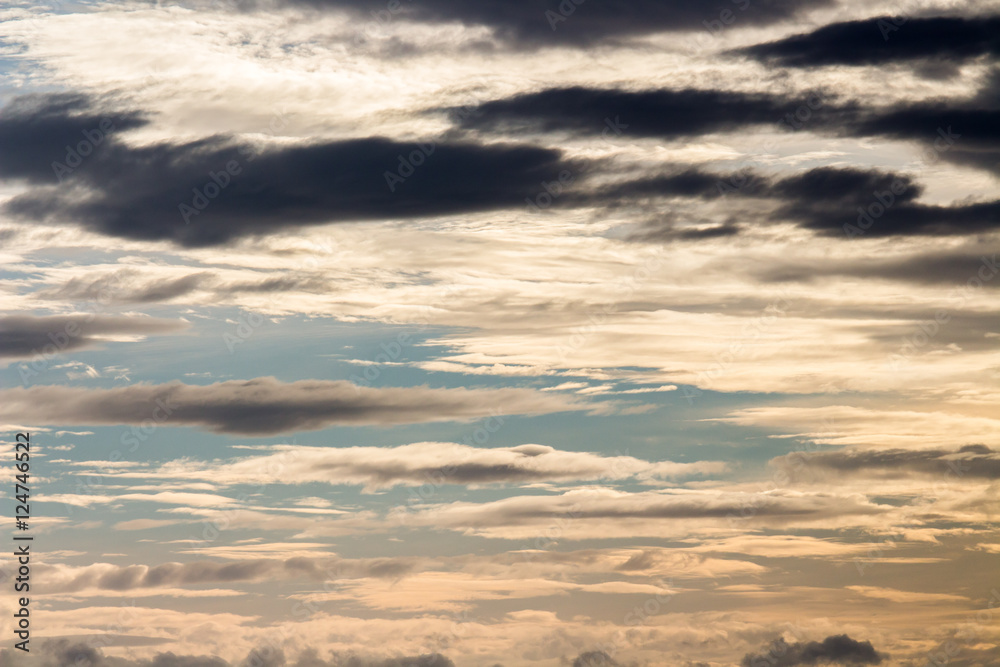 Obraz premium colorful dramatic sky with cloud at sunset