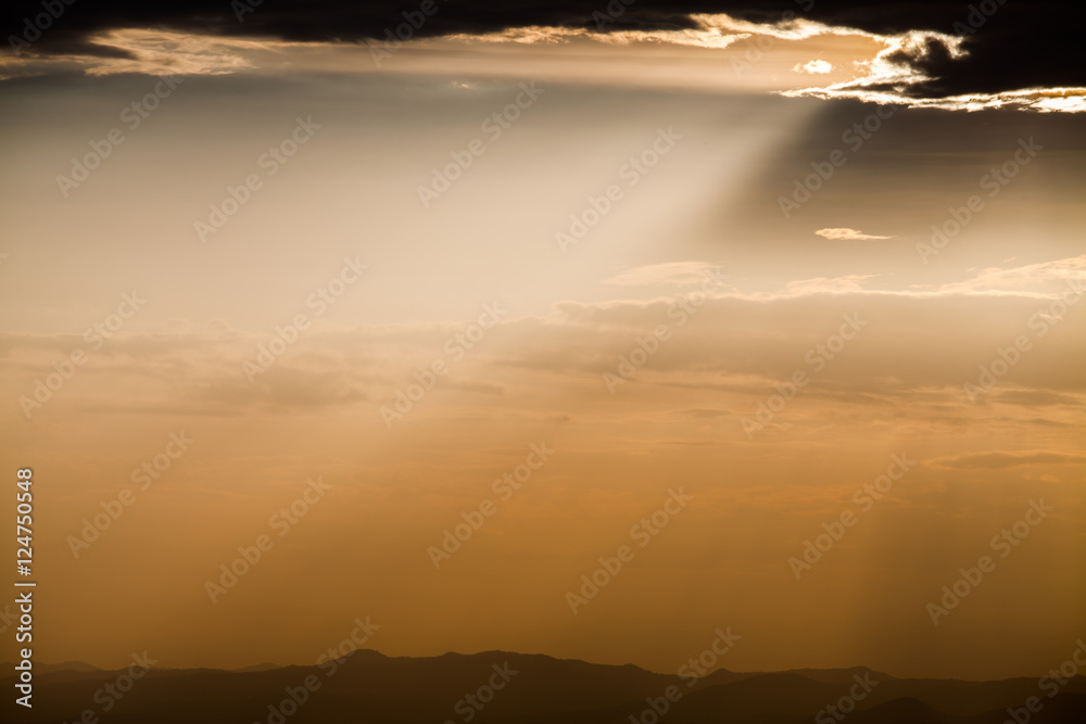Obraz premium colorful dramatic sky with cloud at sunset