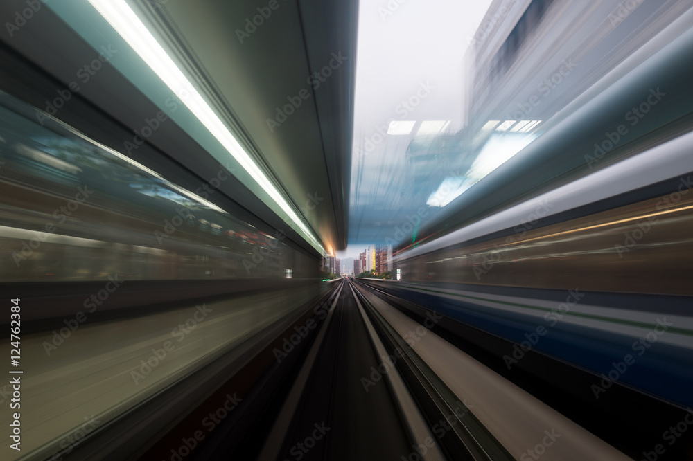 Speed motion in urban highway road tunnel