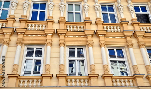 Wien - Bezaubernde Jugendstilfassade photo