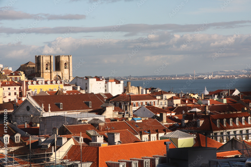 Lisbonne vue sur la cathédrale Sé