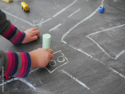 Fototapeta Naklejka Na Ścianę i Meble -  chalk kid street traffic