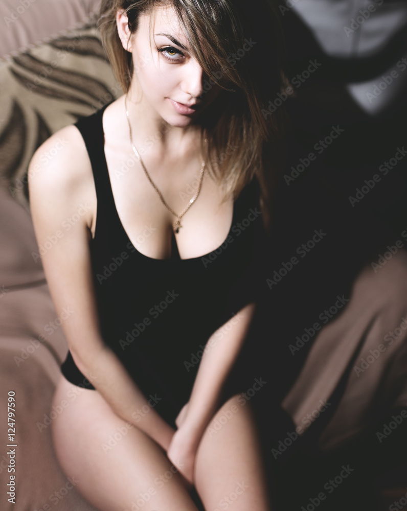 Young Sexy Girl With Big Boobs In Black T Shirt Stock 写真 Adobe Stock 