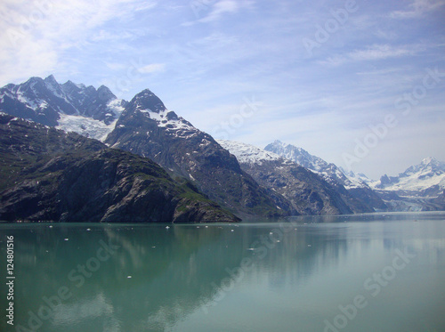 Fototapeta Naklejka Na Ścianę i Meble -  Scene from Glacier Bay, Alaska