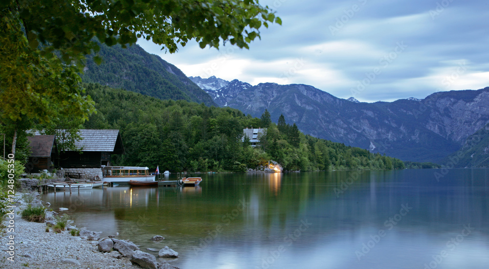 Fototapeta premium lake dusk