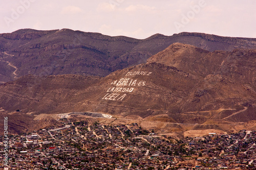 Fotografie Cd Juarez Bible Mountain-1