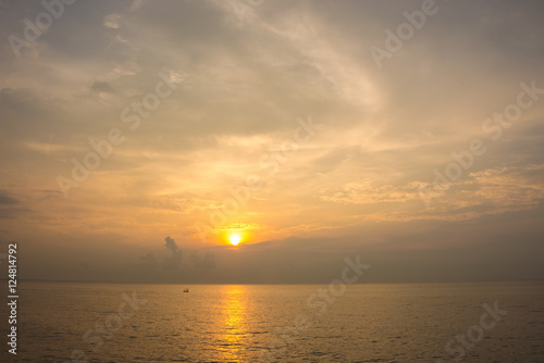 Fototapeta Naklejka Na Ścianę i Meble -  Sunset on sea Thailand