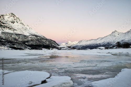 Eis und Schnee Lofoten © Thomas Oser