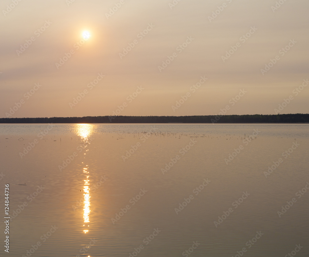 Fototapeta premium Smoky sunrise in Canada