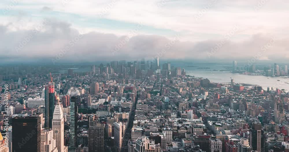 Lower Manhattan | New York City
4K timelapse clip shot from the top of the Empire State Building. Lower Manhattan | New York City
4K timelapse clip shot from the top of the Empire State Building.
