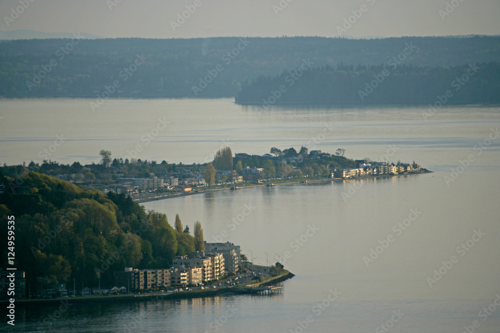 Fototapeta premium condos on water