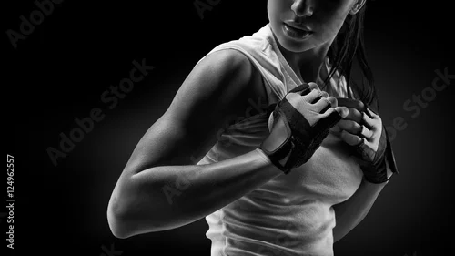 Fototapeta samoprzylepna Kobieta w odzieży sportowej