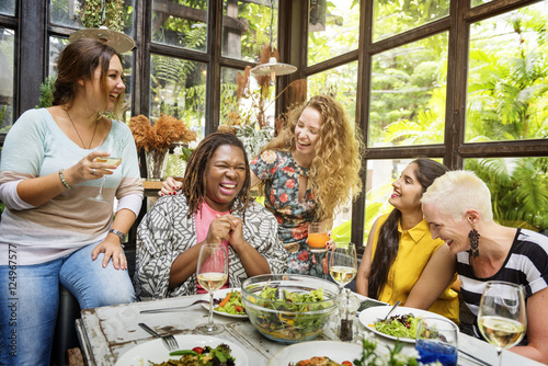 Diversity Women Group Hanging Eating Together Concept © Rawpixel.com