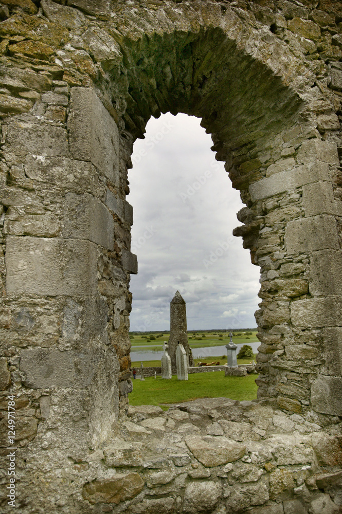 ruins windows