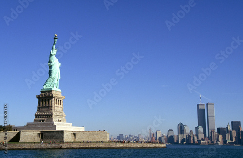 statue liberty city a © danheller