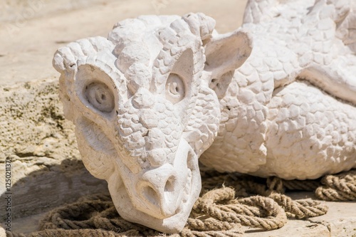 Foto Sculpteure de dragon,