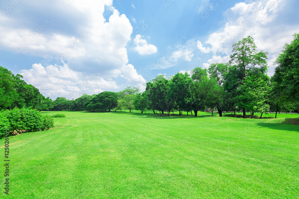 Wachirabenchathat Park