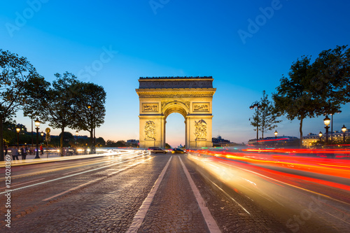 Triumphal arch. Paris. France. View of Place Charles de Gaulle. Famous touristic architecture landmark in summer day. Napoleon victory monument. Symbol of french glory. World historical heritage. © Getty Gallery