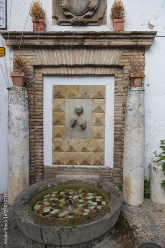 Córdoba, dwalen door de straatjes rondom de Mezquita kathedraal/moskee photo