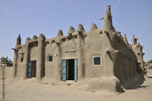 Mud architecture in Mali photo